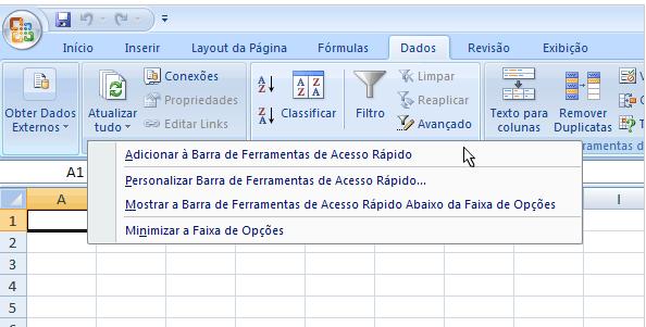 Por exemplo, na guia Início, no grupo Fonte, você tem todos os comandos usados com mais frequência para fazer alterações de fonte: comandos para alterar a fonte, alterar o tamanho da fonte e aplicar