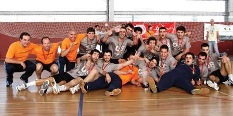 Campeões Nacionais Universitários 2009/2010 Andebol masculino Antonio Silva João Ferreira Tiago Pereira José Teixeira Bruno Dias Rui Lourenço Filipe Magalhães Jorge Pinto Miguel Sarmento Nuno Pires