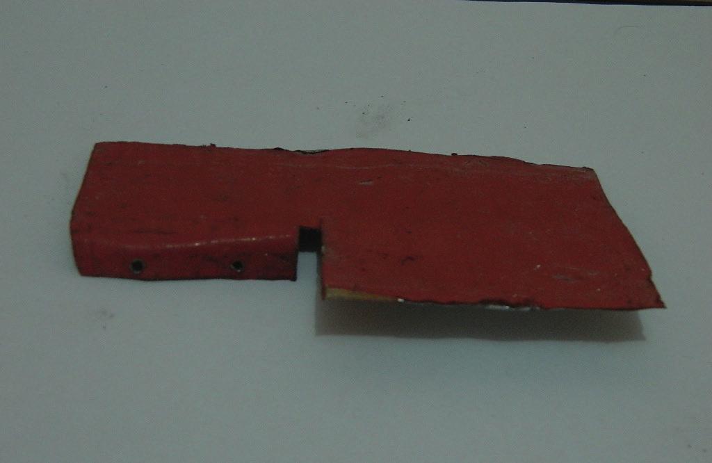 Figura 8 - Protetor contra aquecimento Peça confeccionada em latão com uma pequena envergadura (1 cm X 5,5 cm) para dar maior