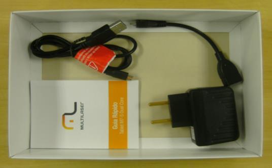 Se o carregador conter a etiqueta de MADE IN CHINA remover e substituir a etiqueta. 2. Desembalar o cabo USB.