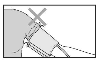 Deve-se deixar o espaço para enfiar dois dedos entre a braçadeira e o braço. 5.