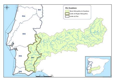 A bacia hidrográfica do rio Guadiana corresponde a uma área total de cerca de 67 000 km 2 (Portugal e Espanha), dos quais cerca de 83% em Espanha.