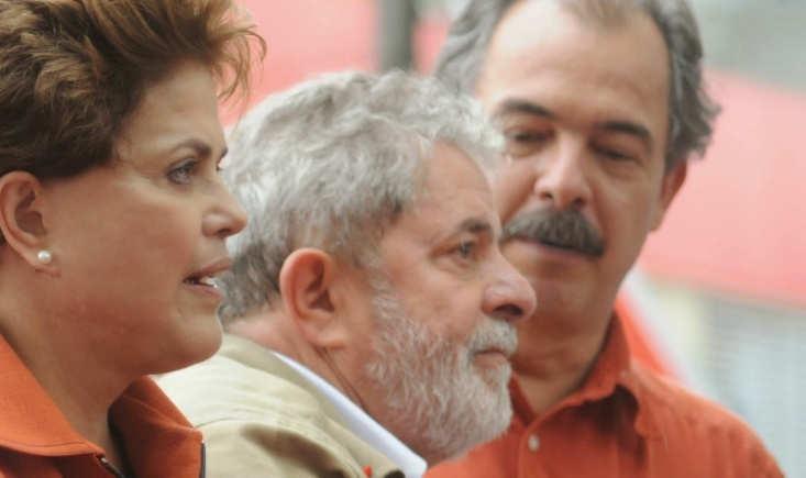 (Extraído do Valor) Nos dois últimos encontros que teve com a presidente Dilma Rousseff, o ex-presidente Luiz Inácio Lula da Silva a aconselhou a recompor a aliança com o PMDB, principal partido da