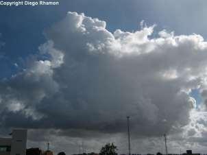 Mais Cumulunimbus (Cb) Assista algumas ocorrências em