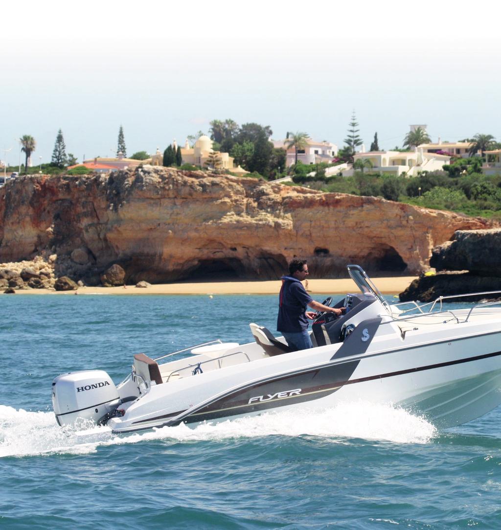 Teste Beneteau Flyer 6.6 Sundeck com motor Honda BF150 VTEC Texto e Fotografia Antero dos Santos Barco Polivalente Desportivo para Diversão Beneteau Flyer 6.