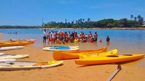 pela Na<vu Escola de Surf e Pousada Maré Alta.