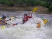 22 (SABADO) CANYONING Ribeira de Quelhas Serra da Lousã / Castanheira Pêra completo de neoprene, capacete, arnês, etc.), seguros e enquadramento por monitores experientes.