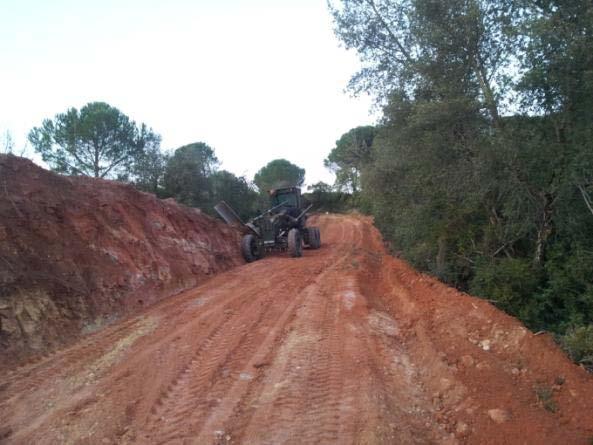 1. Desmatação manual e mecânica COMANDO DAS FORÇAS TERRESTRES TRABALHOS A