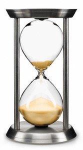 Atualmente, o tempo mede-se utilizando cronómetros, relógios, etc.