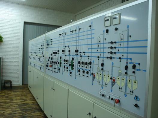 46 aplicações de controle e supervisão, que são: IHM (Interface Home-Máquina) e SCADA (Supervisory Control and Data Acquisition Controle de Supervisório e Aquisição de Dados) [14].