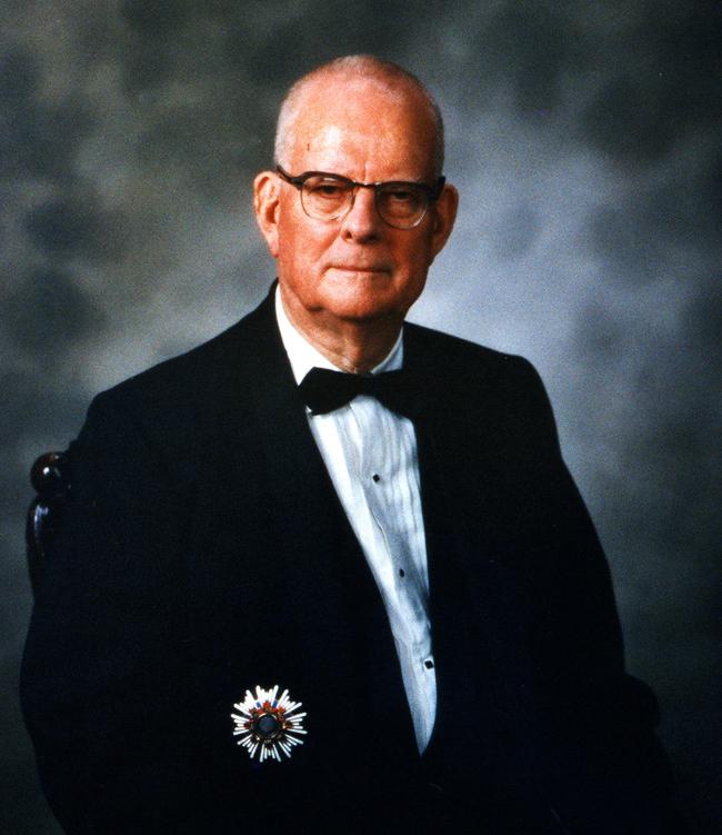 Normatização William Edwards Deming (1900 1993) Famoso por seus trabalhos na década de 1950, após a Segunda Guerra Mundial, principalmente do Japão.