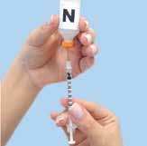 9 10 Pegue o frasco de insulina NPH e vire-o de cabeça para baixo.