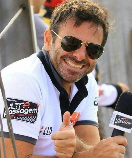 O Apresentador: Alexandre Navarro Alexandre entrou para o mundo do automobilismo através do kart, em 1996, tendo grande destaque nos Campeonatos Paulista e Copa Brasil.