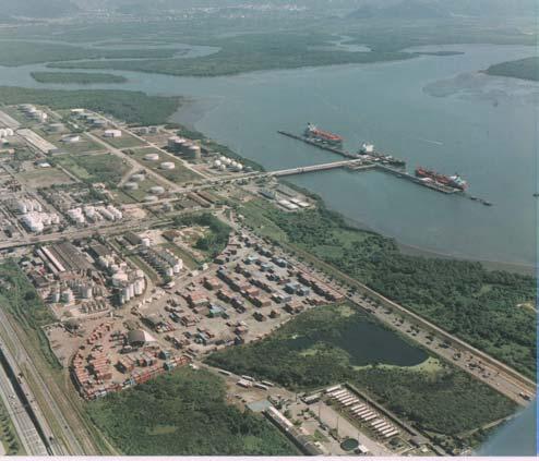 Desvios Ferroviários Terminal de Líquidos 70.000 m 2 Área de Álcool 15.750 m 2 PIERS II - Investimentos externos Objetivo Alcançar o mercado americano Aproveitar o sistema de cotas CBI Am.