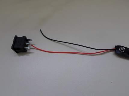 Toymodel IV Figura : Primeiro, soldar o fio vermelho