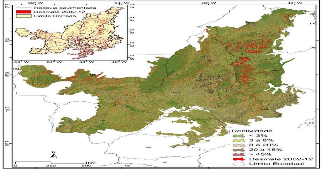 62 Figura 19 - Localização dos desmatamentos detectados entre 2002 e 2012, relativamente à topografia do terreno e malha viária pavimentada Durante o período analisado, mais da metade dos polígonos