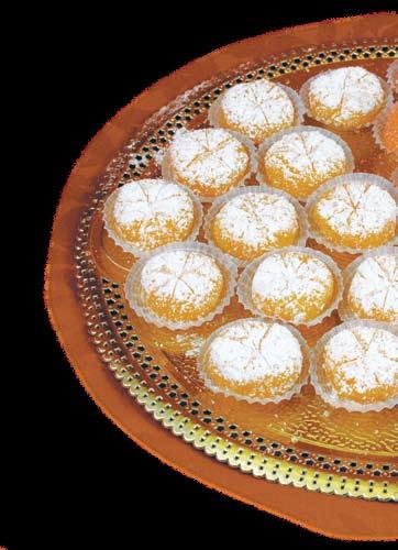 Doces de Queijinhos de Nozes de Caramelizadas Brisas Folhadas de Natal CREDIN MASSA DE OVO DURA é um produto pronto a usar que se adapta muito bem ao fabrico dos