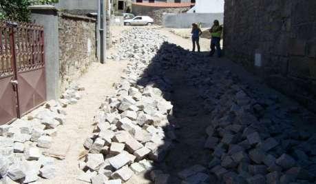 A última obra que tive oportunidade de acompanhar foi a execução de pavimentos em calçada á portuguesa em alguns arruamentos da Rebolosa.