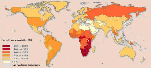 mortes associadas à AIDS no mundo. Na América Latina estima-se que cerca de 140.000 pessoas tenham sido infectadas em 2007, elevando o número de pessoas vivendo com HIV para cerca de a 1.