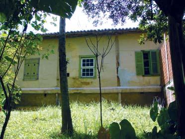 A casa conserva ainda móveis e objetos de