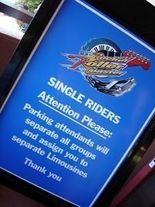 - Quais são as atrações com filas para Single Riders?