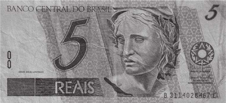 16) (M052171E4) Rafael trocou as moedas abaixo com o seu pai por uma nota de mesmo valor.