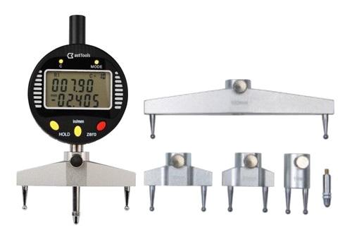 Conversão mm / Pol. Ajuste Zero em qualquer posição. Com saída de dados. ON/OF. Bateria: 3V CR2032 (Lithium ion cell). Extensões em milímetros, 20 mm, 40 mm, 60 mm, 80 mm.