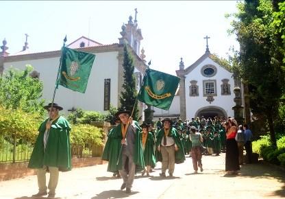 escolheu e ofereceu para a cerimónia da