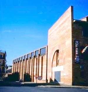 com a história). Museu de Arte Romana (1980/85, Mérida Esp.