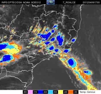 que teve registro de granizo e árvores derrubadas em razão das fortes rajadas de vento.