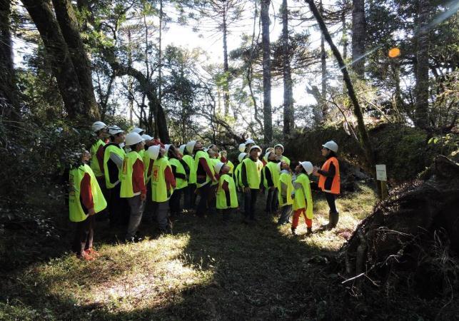 GRUPO ESCOTEIRO HELIODORO MUNIZ GRUPO DE ESCOTEIRO HELIODORO MUNIZ No dia 15 agosto, recebemos a visita de 41 chefes, escoteiros e lobinhos do Grupo Escoteiro Heliodoro Muniz da cidade de Lages.