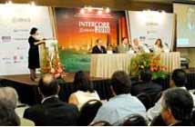 participants are expected at INTERCORR 2012, traditionally from Brazil and abroad, among which: specialists, managers, consultants, technical engineers, researchers and general intellects involved in