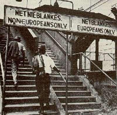 GOVERNO DA MINORIA BRANCA O CASO DA ÁFRICA DO SUL Apartheid implantado progressivamente 1948 Partido Nacionalista no poder abolição de qualquer direito aos negro Proibição de casamentos entre brancos