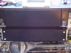 base de guincho; Preto Underbody skid plate; Steering;