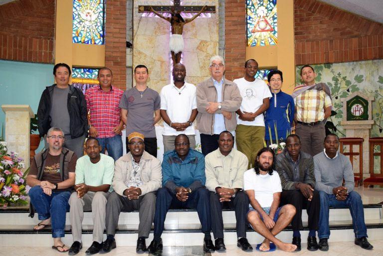 En un clima de mucha fraternidad y alegría, participaron 15 misioneros (14 sacerdotes y 1 hermano) provenientes de Colombia, Brasil, Kenya, Mozambique, Uganda y Corea del Sur y que trabajan en la