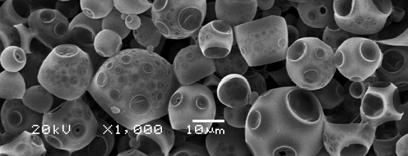 baixa massa molecular é responsável por conferir estas características às microesferas, pois a concentração de polímero e taxa de