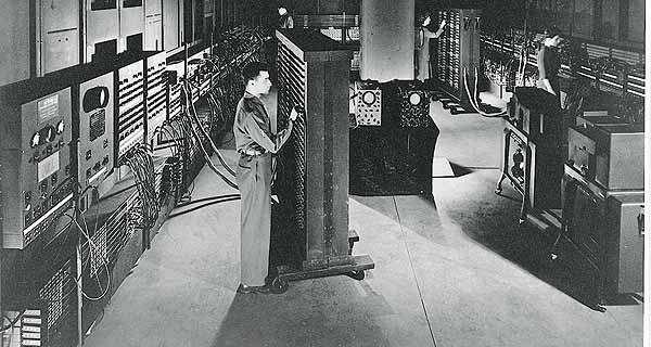 Evolução dos Computadores O ENIAC, foi