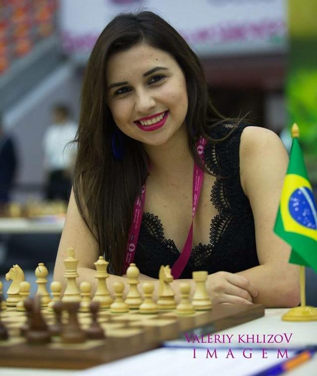 O site do Xadrez - 1/10 Entrevista com Thauane de Medeiros Thauane Ferreira de Medeiros, 23 anos, é enxadrista profissional com sua ocupação inteiramente voltada para o Xadrez.