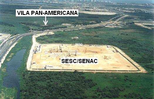 Figura 2.45 Fase inicial da construção do SESC/SENAC com indicação do local das futuras obras da Vila Pan-Americana (adaptado de SPOTTI, 2006). Figura 2.