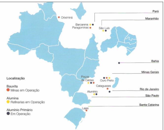 Nos minérios utilizados na produção de alumínio, o teor de Al 2 O 3 varia