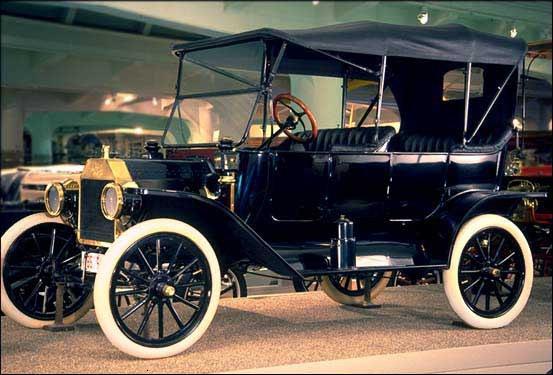 MODEL T DA FORD - 1908 Most popular cars, such as the Ford Model T, had low compression engines, an adjustable