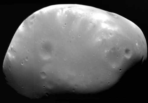 Lua : raio ~1700 km Deimos 7.5x6.1x5.