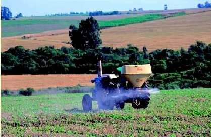 A identificação de áreas com diferentes graus de degradação permite o manejo mais específico com aplicação diferenciada de corretivos e fertilizantes a taxas variáveis.