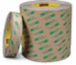 Fitas de adesivo transferível 467MP e 468MP São fitas de adesivo acrílico com liner policoate apropriadas para superfícies de policarbonatos, acrílicos, poliéster, PVCs e metais sem tratamento ou