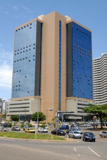 THOMÉ DE SOUZA Localizado de forma estratégica no centro financeiro de Salvador, o Empresarial Thomé de Souza conta com o que há de mais moderno para garantir o sucesso dos seus negócios.