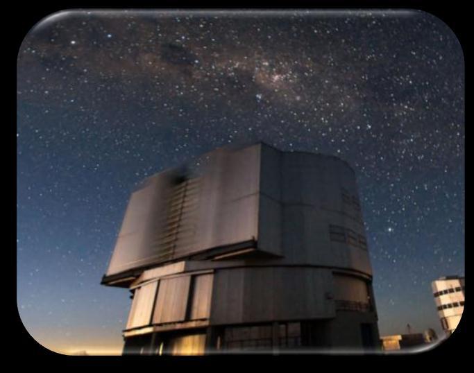 celestes e colocados no alto de montanhas, longe da poluição luminosa das cidades, tem