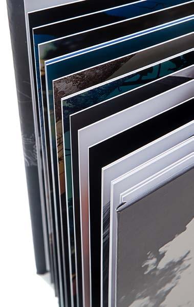 Conheça nossos álbuns fotográficos Nossos álbuns são impressos em papel fotográfico, com gramatura de aproximadamente 800g.