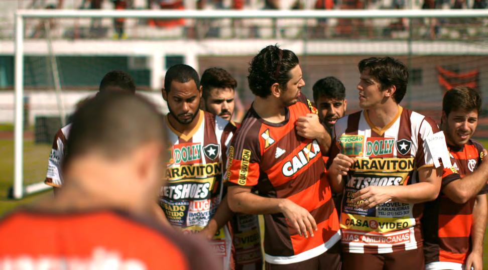 Adidas usa Porta dos Fundos para lançar camisa do Flamengo O Porta dos Fundos, canal de humor no YouTube que conta com mais de 10 milhões de inscritos, fez a divulgação do novo uniforme do Flamengo,