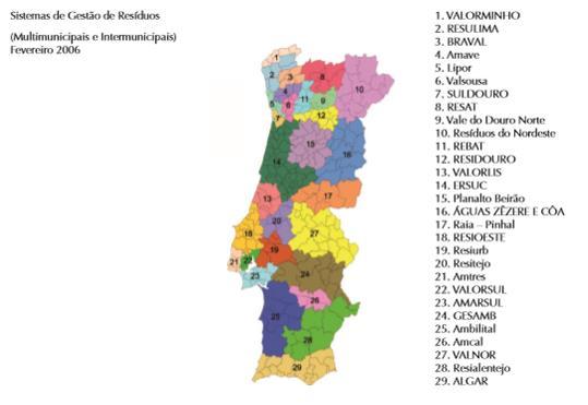 Figura 7 - Sistemas de Gestão de Resíduos (Multimunicipais e Intermunicipais) em Portugal Continental em 2006 (Fonte: PERSU II) No entanto, na atualidade o número de sistemas de gestão de resíduos