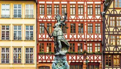 Dia VIENA (terça-feira) a Viena para admirar o alácio de Schonbrünn, o edifício da Ópera, o alácio Real, a refeitura, a Igreja Votiva, o Canal do Danúbio, o rater com a emblemática Noria, etc.